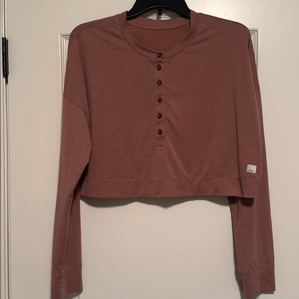 Women’s Vuori cropped long sleeve